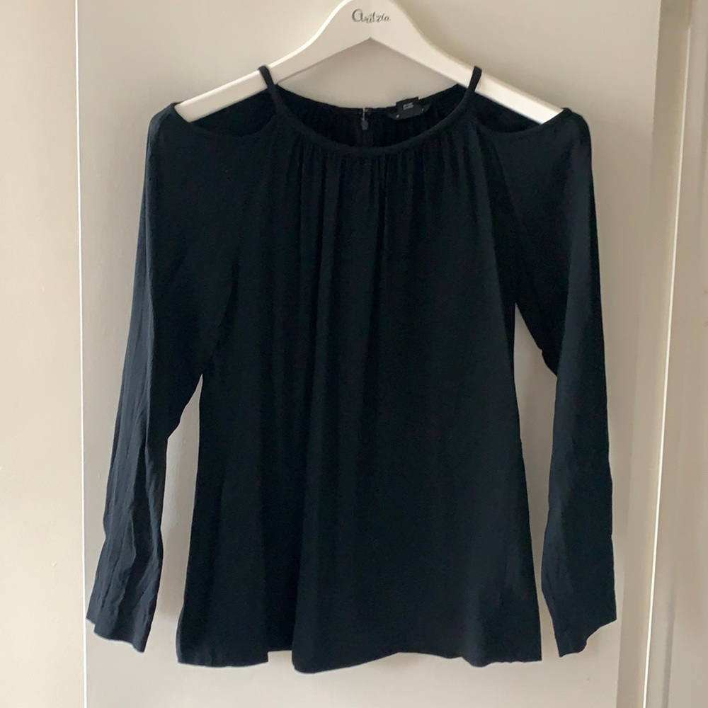 Club Monaco Black Cold Shoulder Blouse